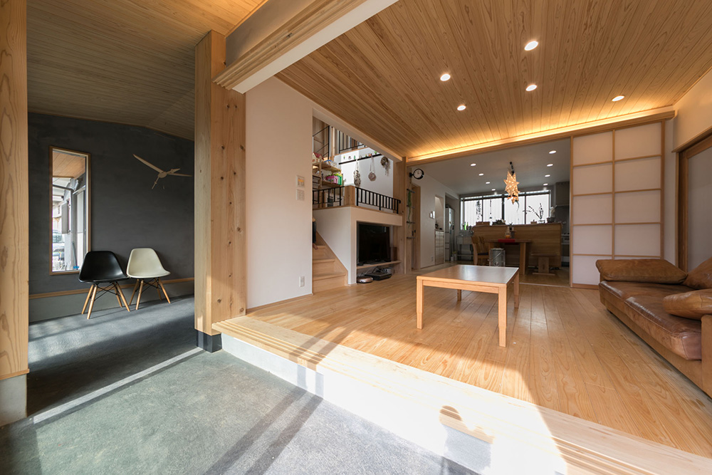 リビング続きの土間もおしゃれな空間に