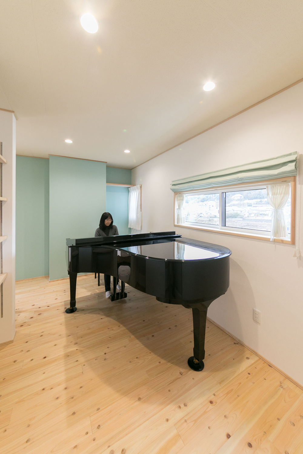 ピアノのレッスン室も、明るく爽やかな空間となりました