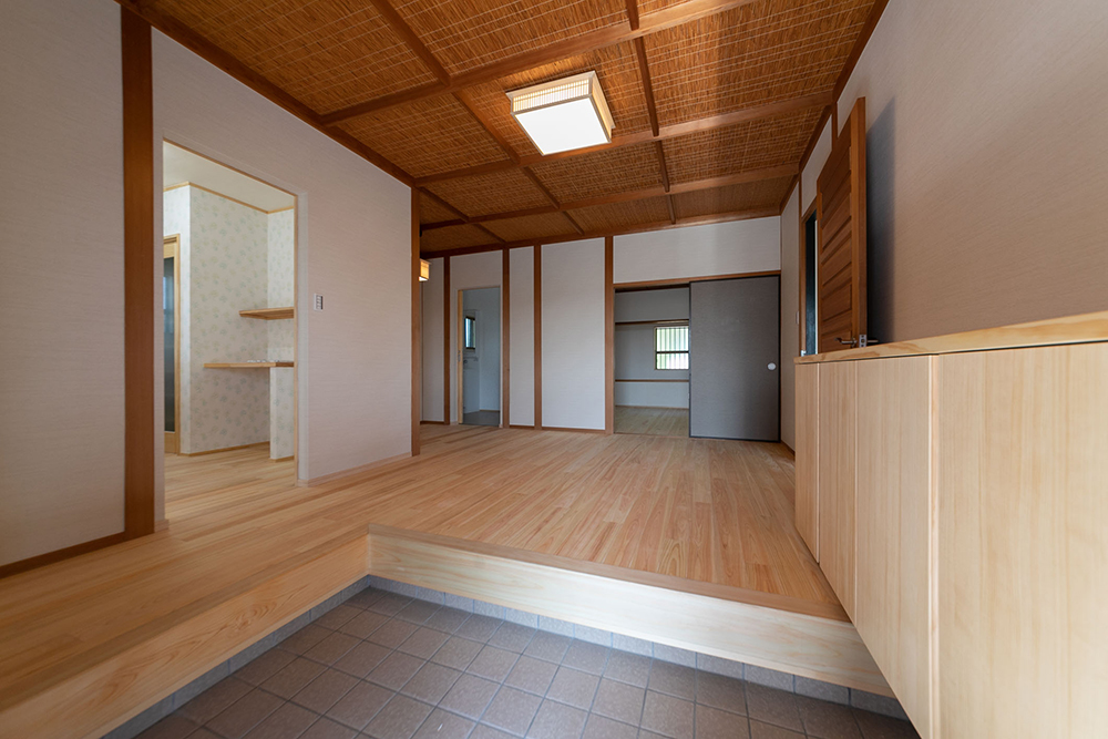 きれいな天井や扉はそのままに