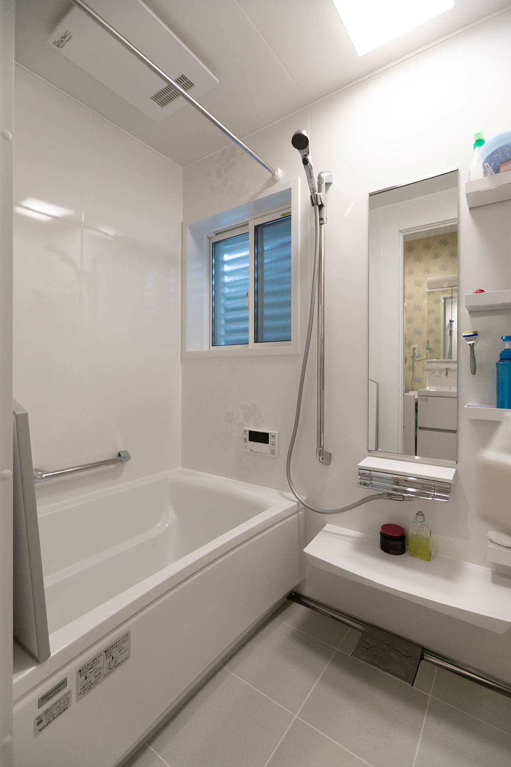 浴室はユニットバスへ。お手入れもしやすく暖かい空間に