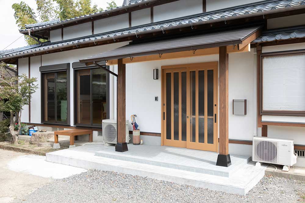 面影はそのままに、すっきりとした外観に