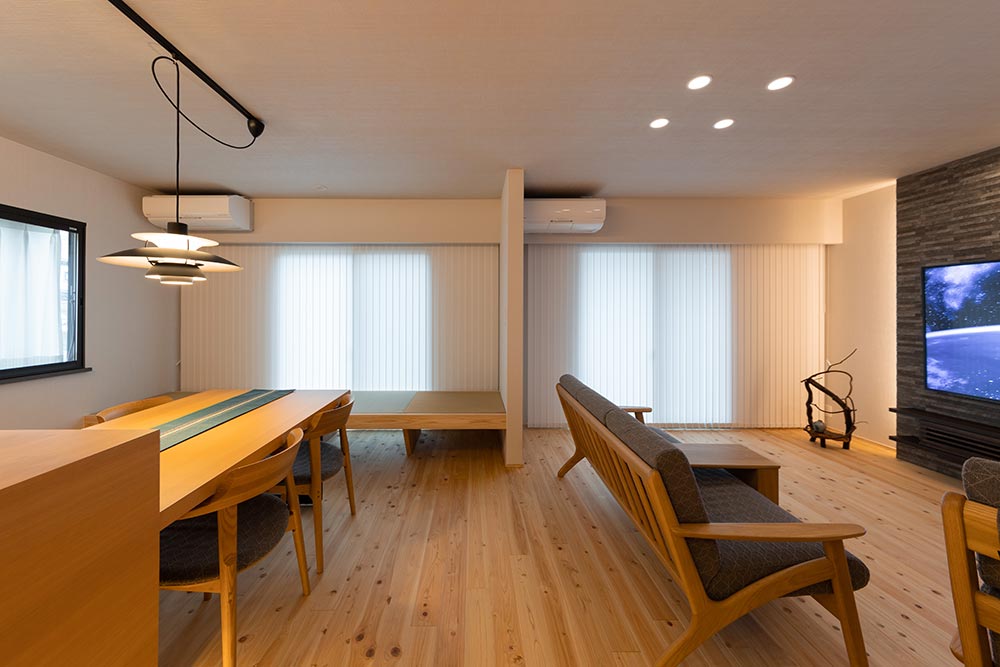 和室からリビングに間取り変更して、１つの空間になったLDK