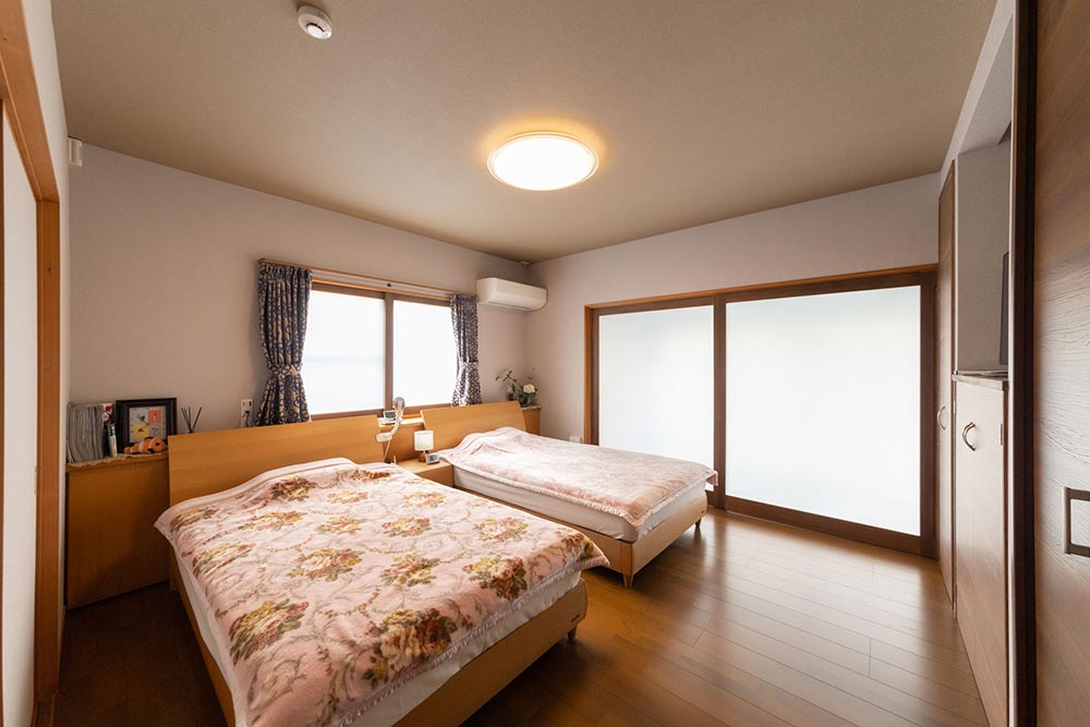断熱改修を行い、1年中快適な寝室