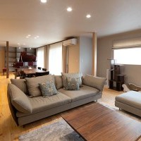 木の温もりに包まれた、家族の時間が豊かになるリビング・ダイニング