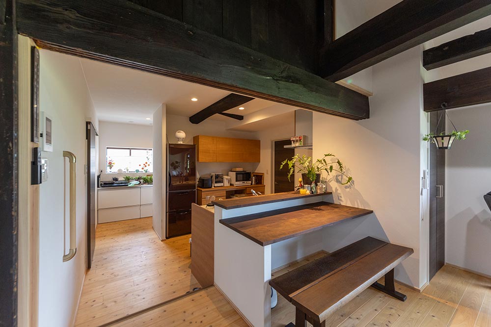 毎日がカフェのように過ごせる、家族が集うカウンター